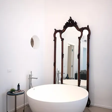 Piano Alloro بيت ضيافة باليرمو